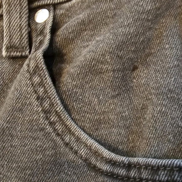 Levi’s Silver Tab Faded Black MOM JEAN High-Waist Relaxed Fit Tappered Leg 27X27 - Picture 12 of 13